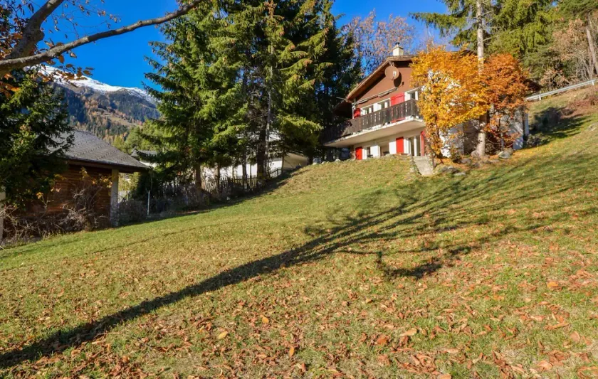 Chalet Belle Hélène for a perfect week away for skiing or hiking - Image 1