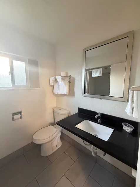 Townhouse Motel - Image 1