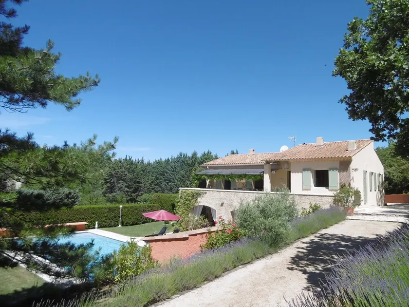 Beautiful charming gite, single storey for 7 people, pool, St Saturnin - Image 1