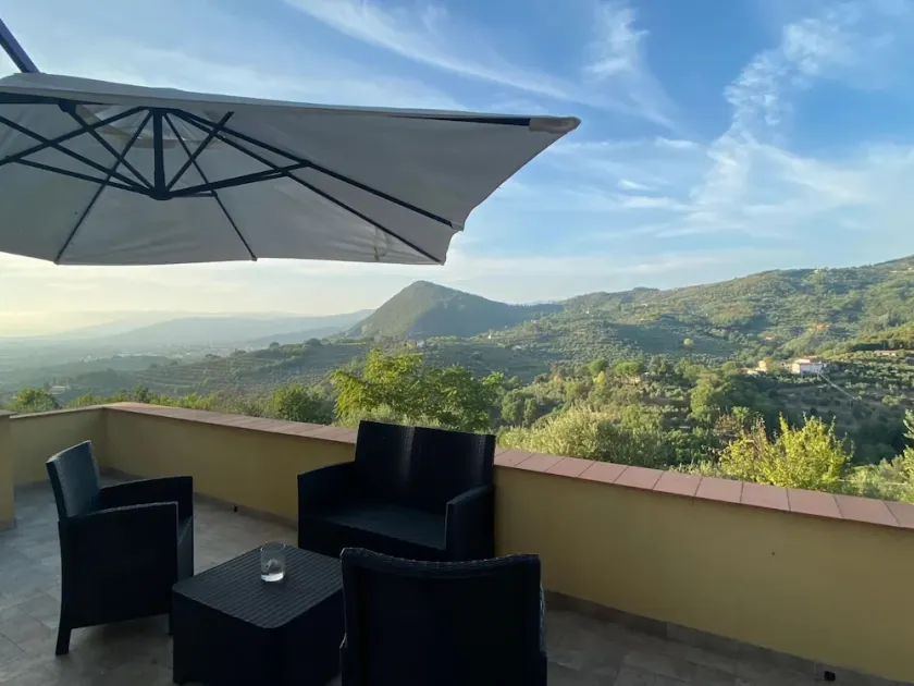 Luxury Retreat in Montevettolini - Image 1