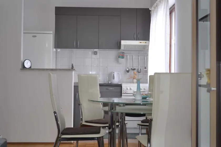 Holiday apartment with terrace and air conditioning - Image 1