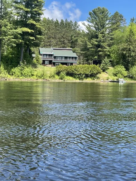 Private all season cottage on the majestic Madawaska River! - Image 1