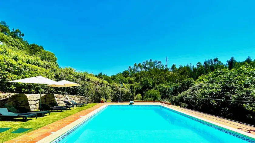 Luxury Villa Private POOL Diving Board BBQ Internet Games Room 30 min Porto - Image 1
