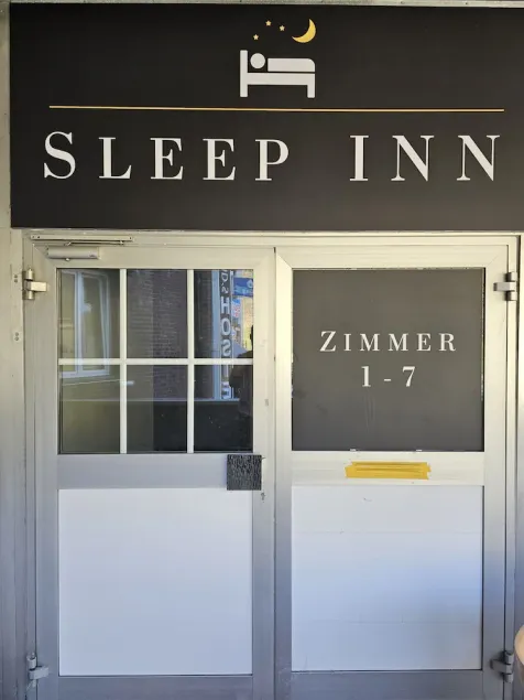 Hostel Sleep INN - Image 1