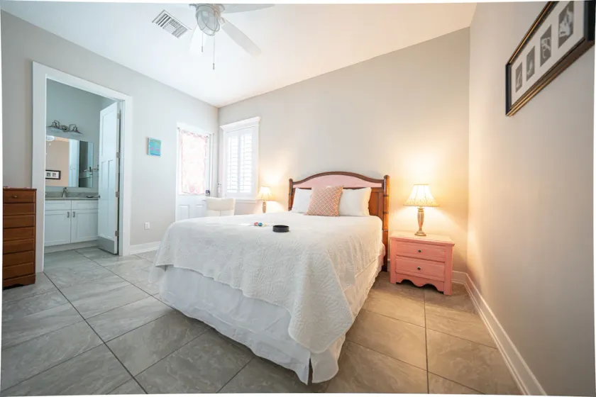 Key West Style Apartment - with pool/hot-tub - Image 1