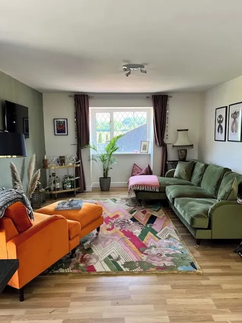 Stylish 2 bed in Windsor & Maidenhead - Image 1