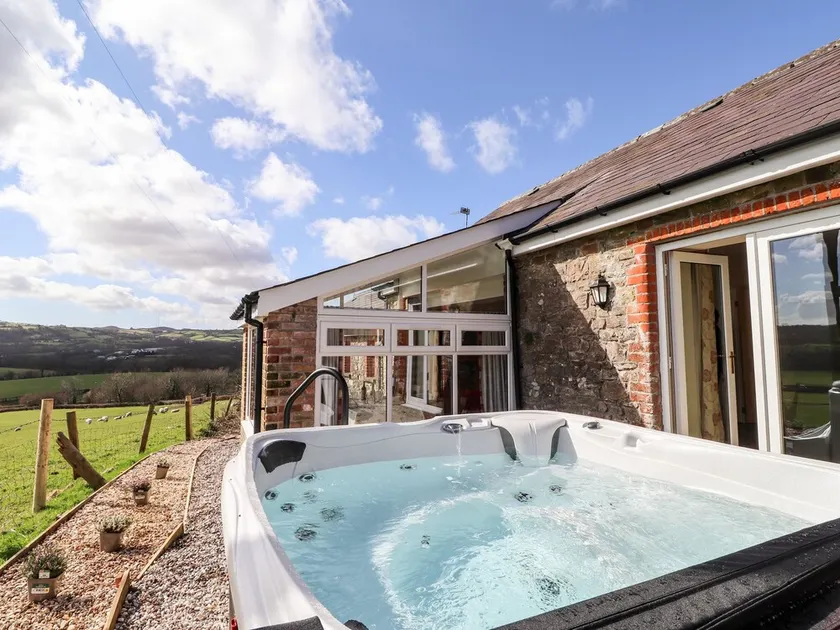 Sewin Cottage - Image 1