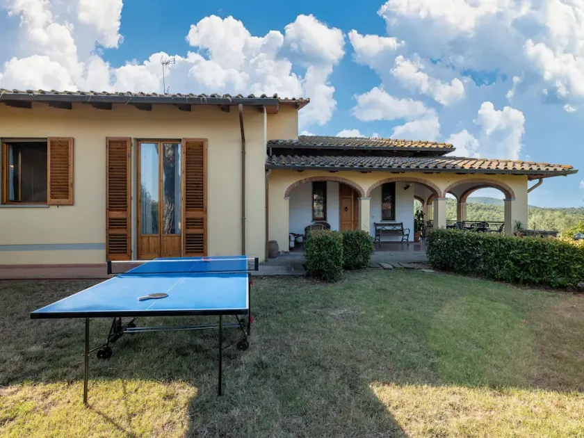 Scenic Retreat, Pergine Valdarno - Image 1