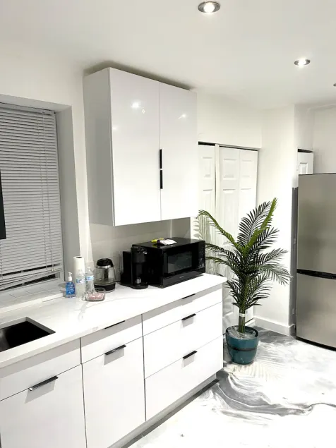 Modern Cozy Apartment - Near American Dream Theme Park & NYC - Image 1