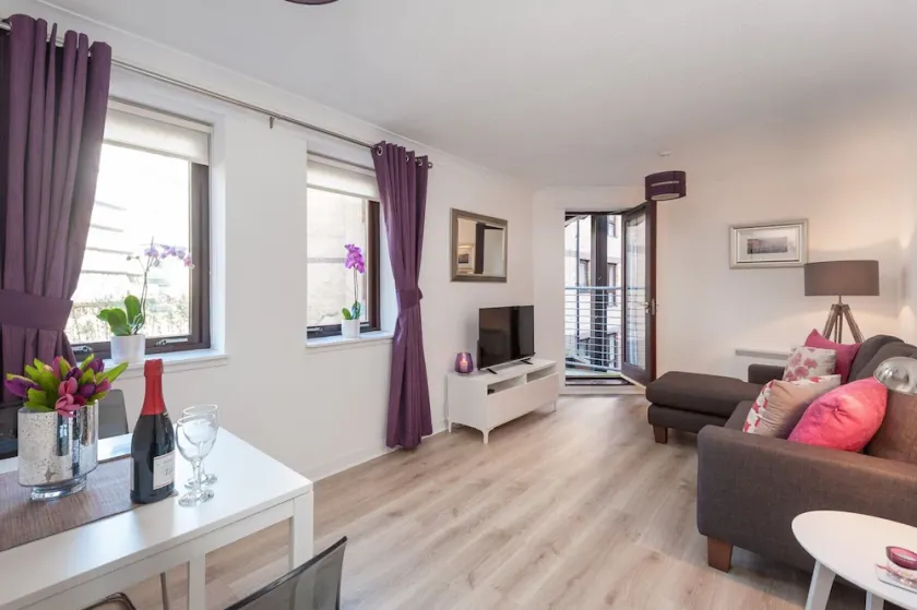 Brown Street Apartment 1 - Image 1