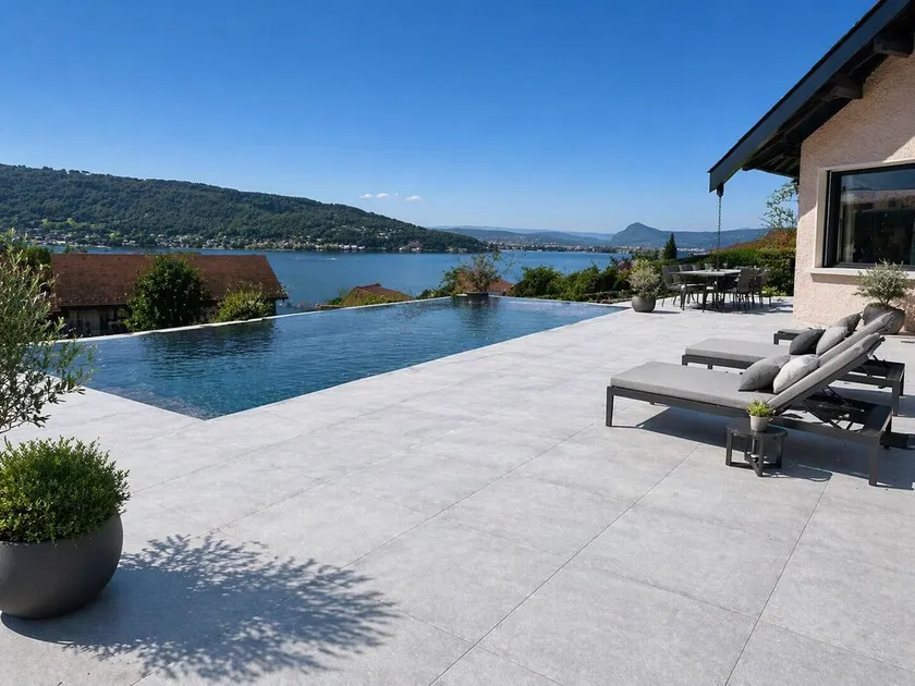 Zeitgenössische Villa mit 180 ° Seeblick - Image 1