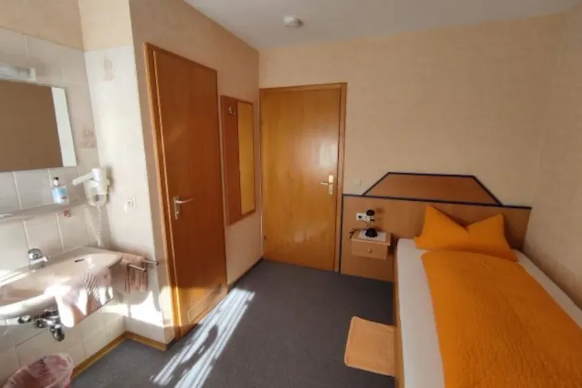 Single Room 3 - Gasthaus Zum Pälterwald - Image 1