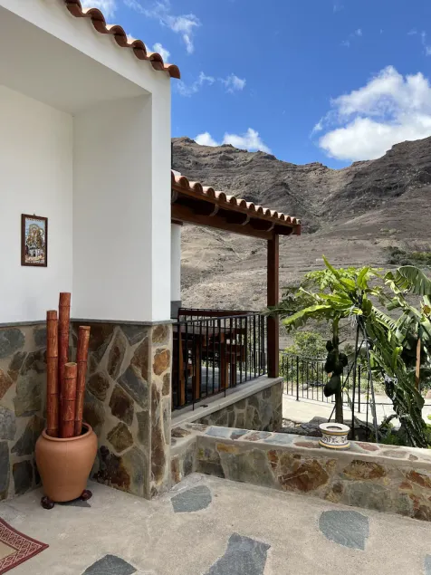 Casa Rural con Baño Adaptado a Minusválidos, ¡a 5 min de la Playa! - Image 1