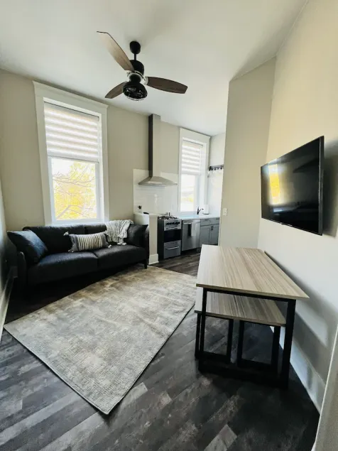 Renovated \"Arctic Rose\" Loft in Historic Florence - Image 1