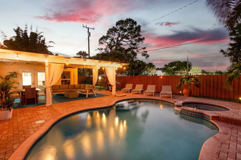 Modern Villa with heated pool! Perfect for Families! 3D tour via inquiry - Image 1