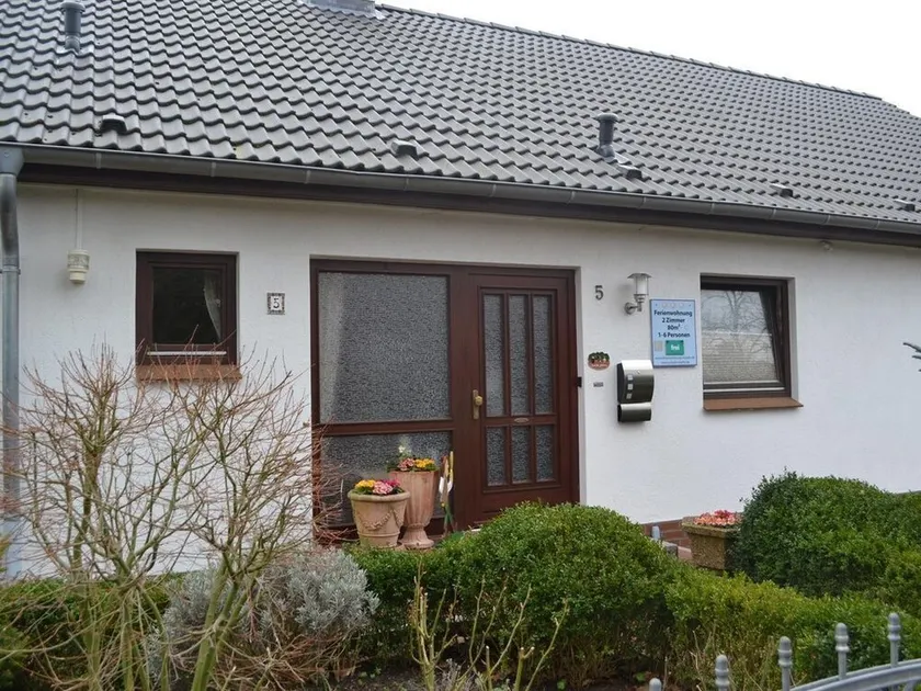 House behind the silver fence - vacation apartment/2 bedrooms/shower, WC - Image 1