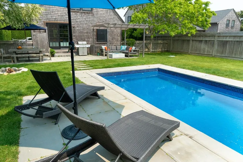 Perfect Family Vacation Home! Heated Salt Water Pool - Car Ferry Tix Available - Image 1