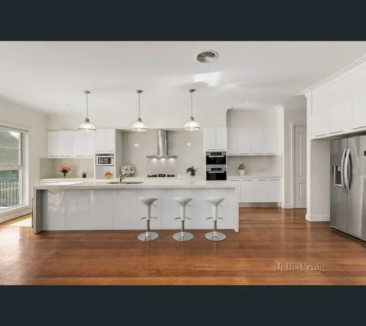 Romantic Spanish villa w/hot tub — 5 min from the beach! - Image 1
