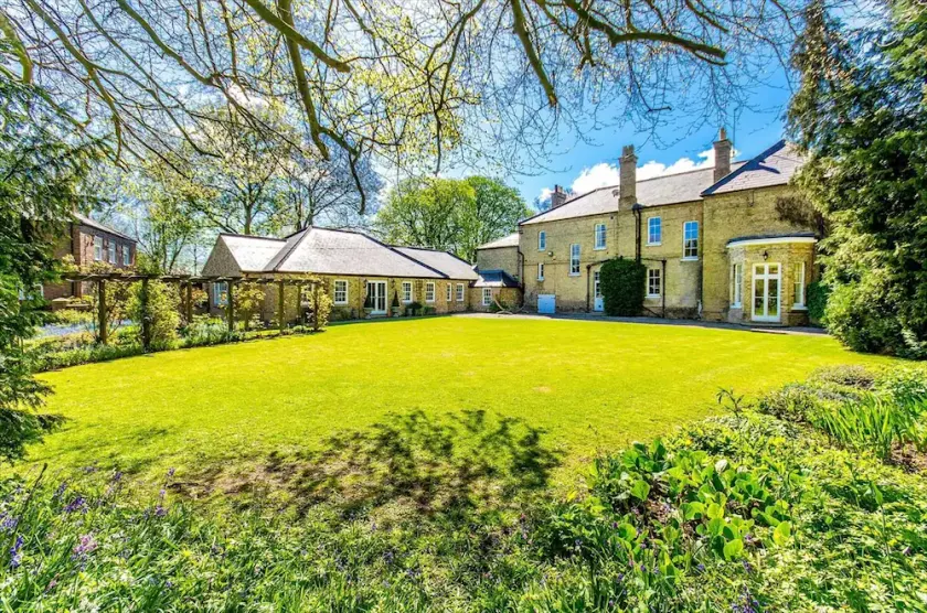 Northolme Hall - Large Country Mansion with Indoor Pool - Image 1