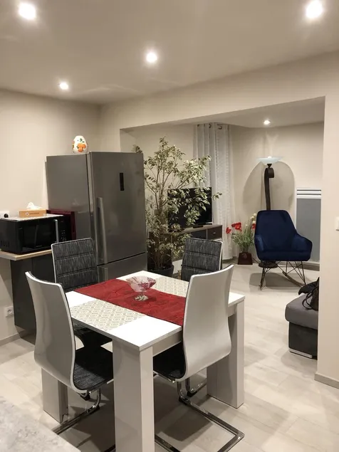 Gijansèle Furnished accomodation - Image 1