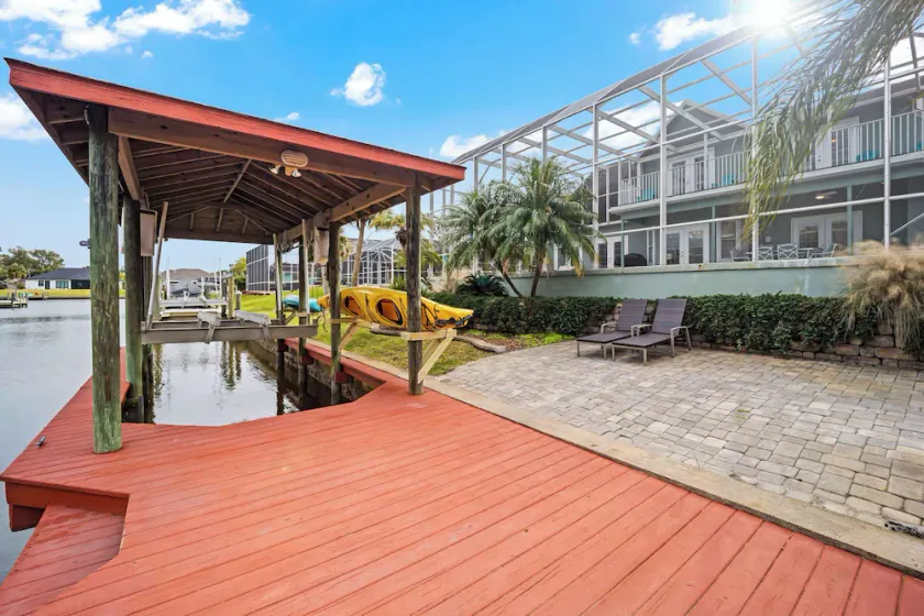 Salt Water Canal Home with Pool - Image 1