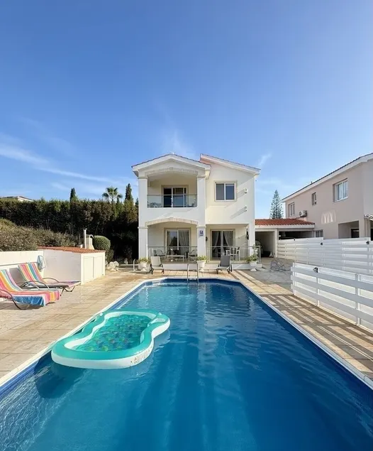 4Min Walk to Sandy Beach. Private Pool Quiet Area Perfect for Families & Couples - Image 1