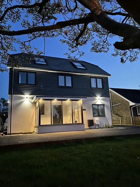 15% Ferry Discount.  15 minutes to beach.  5 bed house with 22 sqm equipped gym. - Image 1