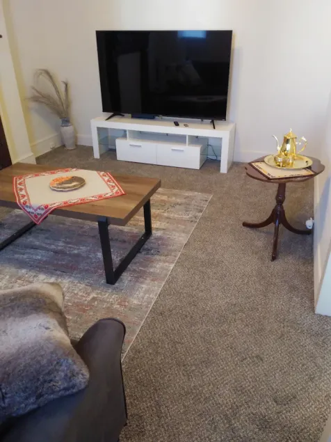 Sunlight 2BR townhouse w/ private parking in Downtown Frederick - Image 1