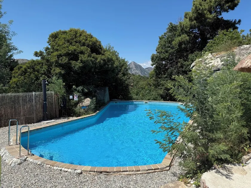 Domaine Le Rocher d Argent avec Piscine Extérieur ,Jacuzzi Intérieur et Salle de jeux - Image 1