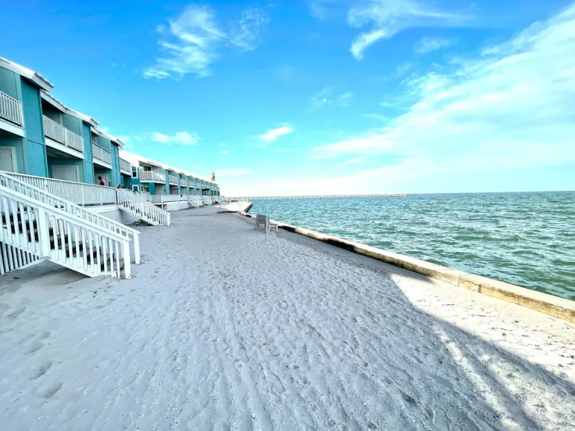 Beachfront Condo on the Bay in Rockport, TX - Image 1