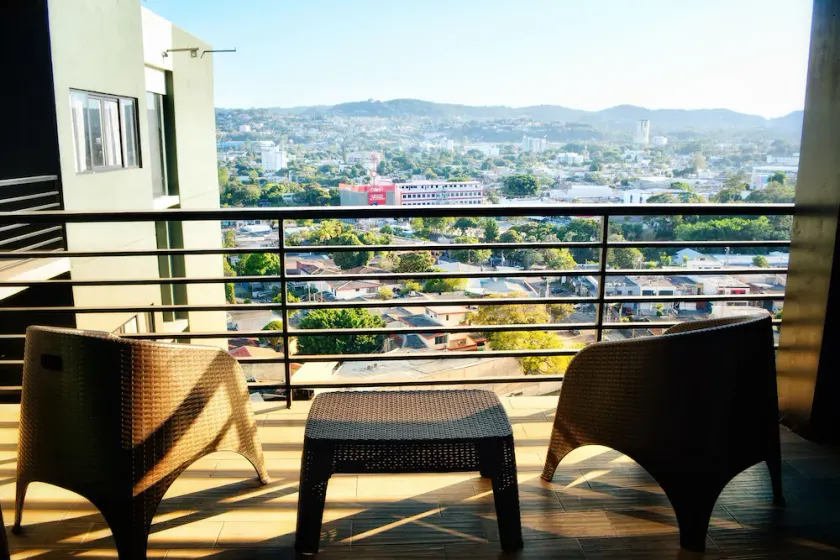 New Luxury 3 Bedroom Condo W/Terrace - Image 1