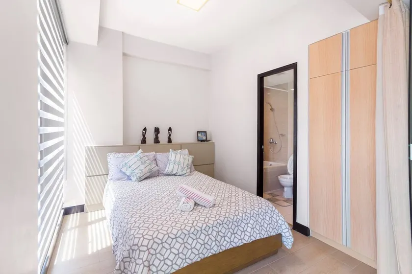 VOLLMÖBLIERTE WOHNUNG IN DER NÄHE VON SHANGRILLA MACTAN & FLUGHAFEN - Image 1