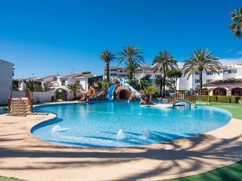 3 bedroom 2 bathroom family townhouse with communal pool Cala Blanca, Javea - Image 1