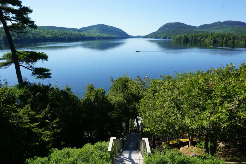 O 'The Ridge - Privat, langer Teich, Acadia, Seeufer mit spektakulärer Aussicht - Image 1