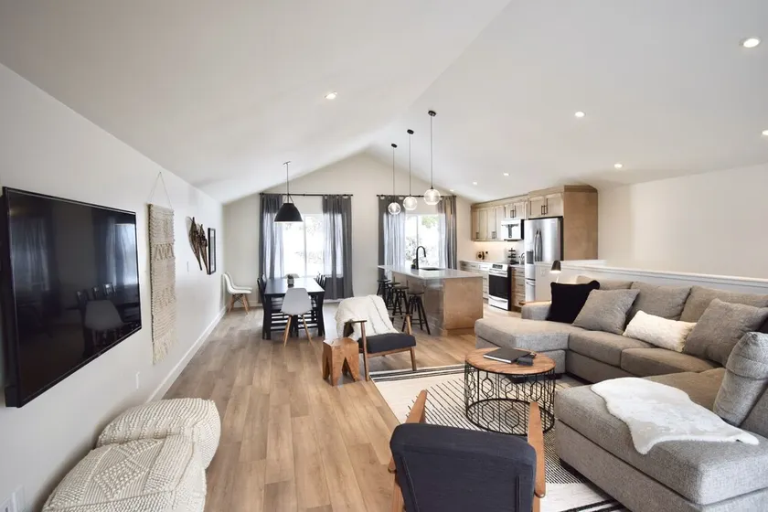 Big Bear Chalet, modern home on Mount Washington - Image 1