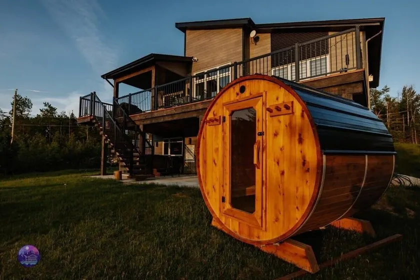 Aquila | hot tub | sauna | billard | Lac Bourgeois - Image 1