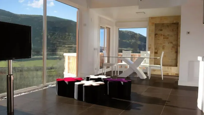 Ferienhaus / Villa - San Vicente del Valle - Image 1