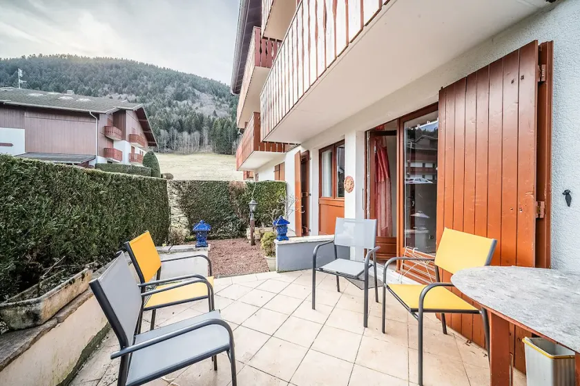 2-room apartment overlooking the dent d'oche with terrace - Image 1