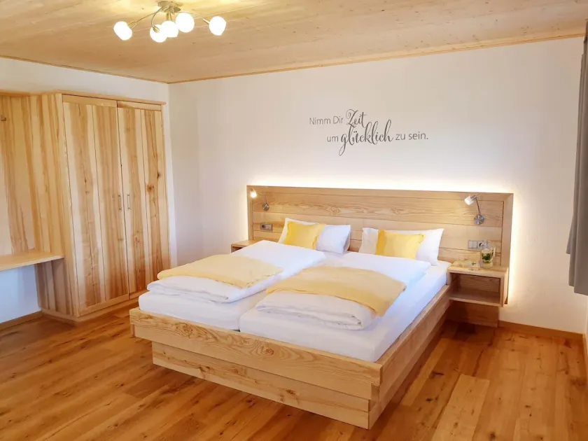 Ferienwohnung Morgensonne, 60 qm Obergeschoss, Separates Schlafzimmer - Image 1