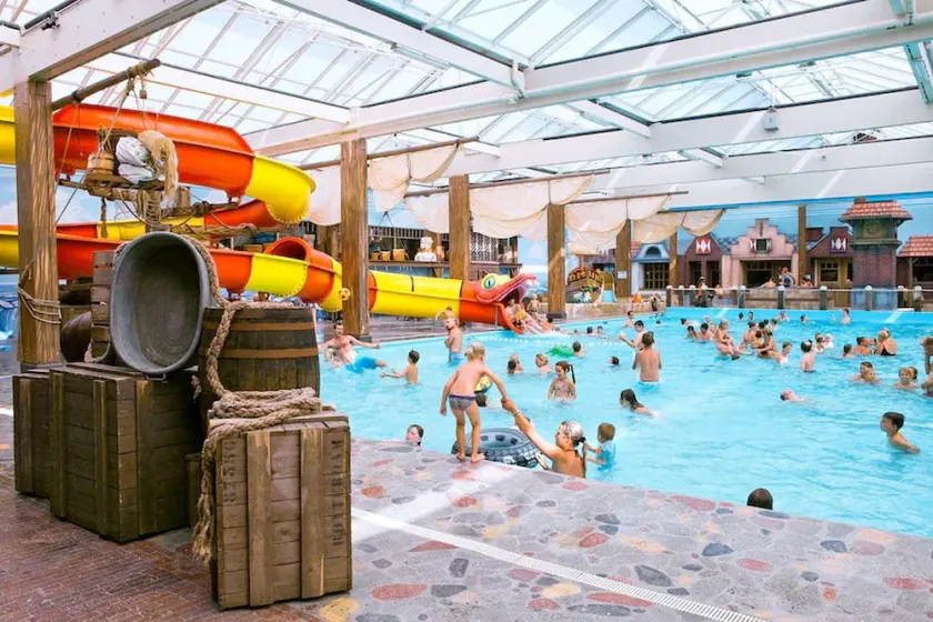 Chalet in Biddinghuizen, Pool Facilities - Image 1