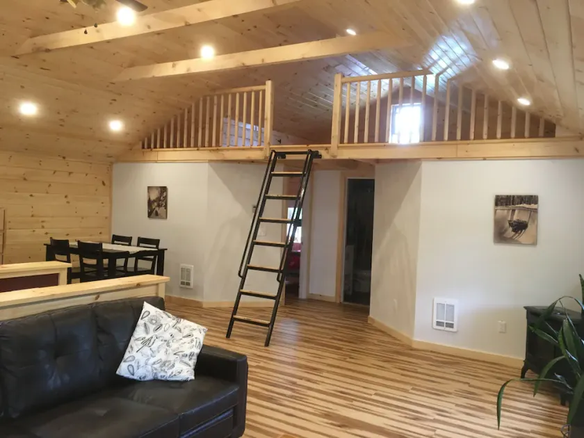 Private 2-Zimmer-Wohnung mit großer Terrasse - Image 1