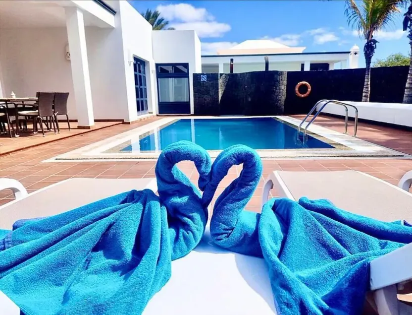 Villas Mamma Mia pool heat Private & Jacuzzi - Image 1