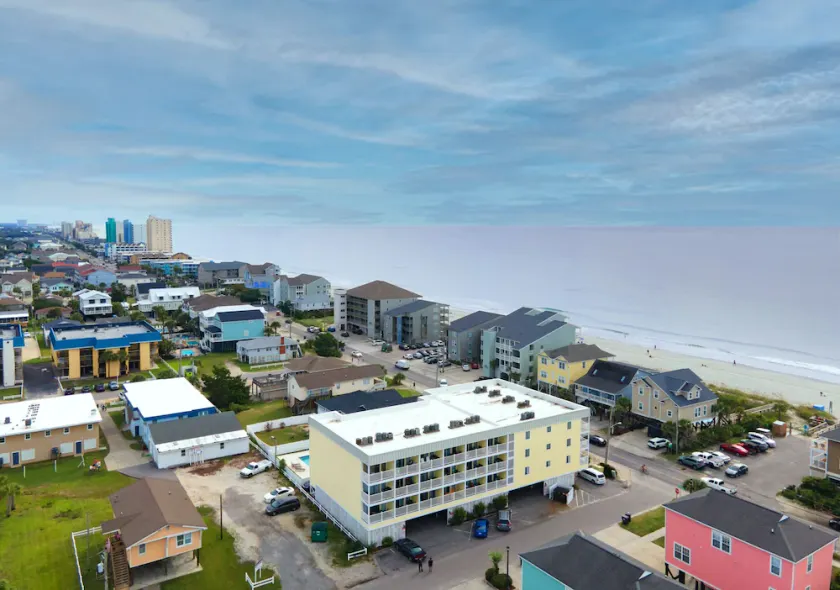 Summer special/Ocean View Condo/Pet Friendly/Pool/Walk to Beach/Washer & Dryer - Image 1