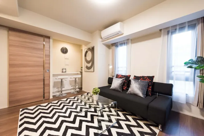 Double Suite 40m2 / Chuo-ku Tokyo - Image 1