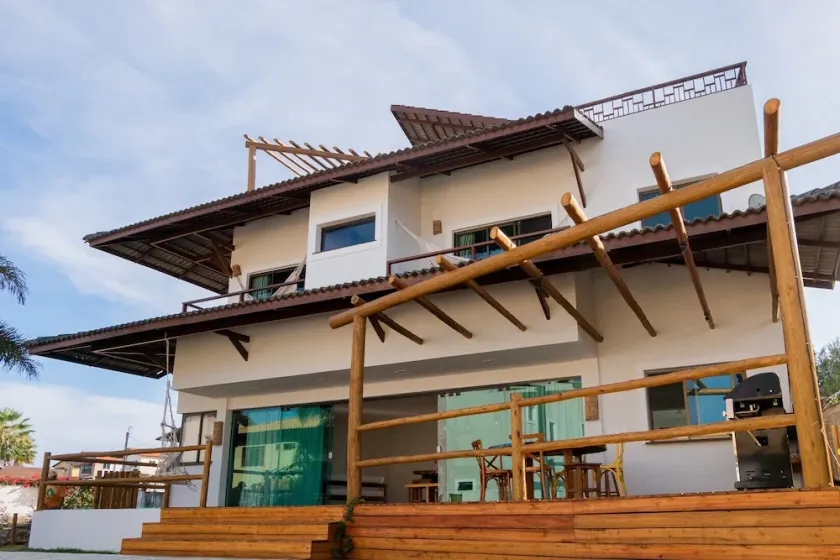 Fully furnished house in a gated community with beach access. - Image 1