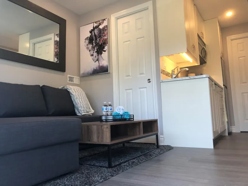 Niagara Luxury - Cozy Tiny Home Suite by the River - Image 1