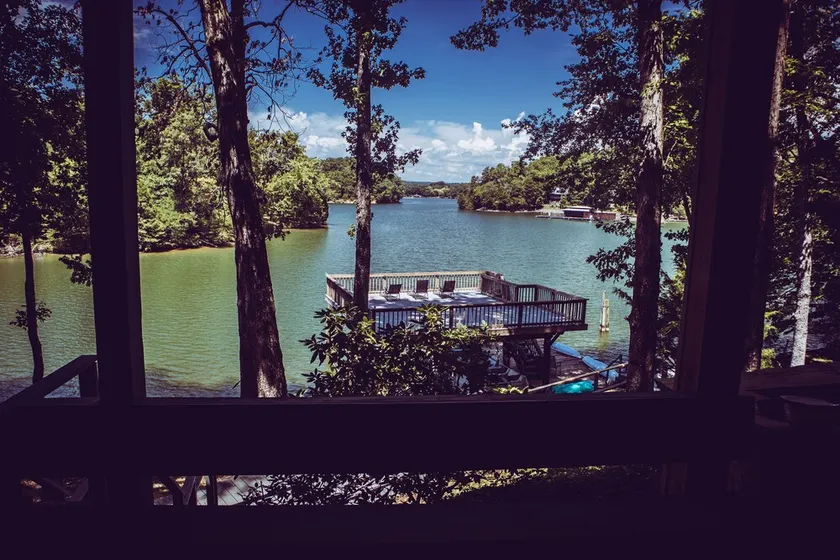 Lakefront Oasis: Dock, Porch, Kayaks, Arcade & Gameroom - Image 1