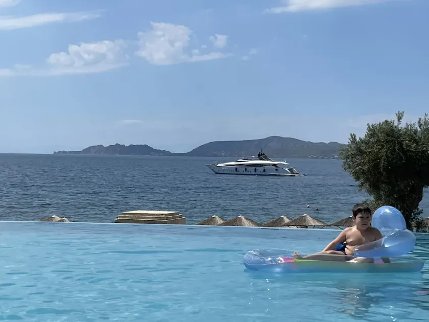 NTS  GREEK VILLA IN TO THE SEA - Image 1