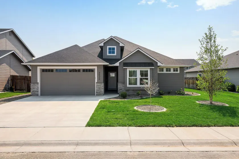 Seasons Guest Home - Image 1