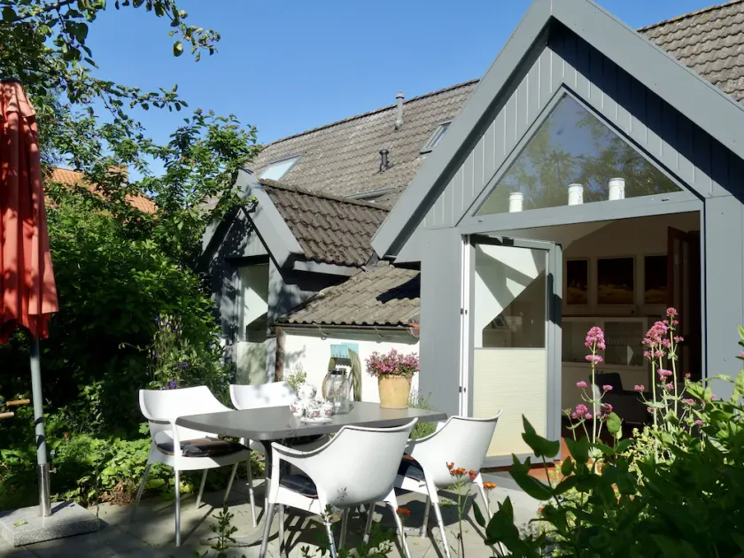 Vacation home Wolthuser Warf 3 - emden and sea - idyllic living for 4 close to the city - Image 1